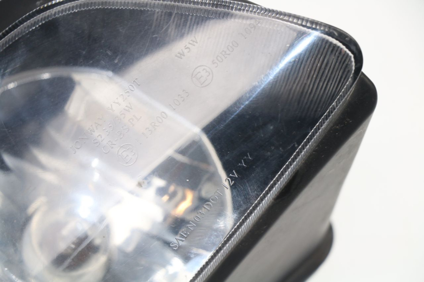 photo de RIGHT FRONT HEADLIGHT JONWAY AZTRAL 125 (2008 - 2017)