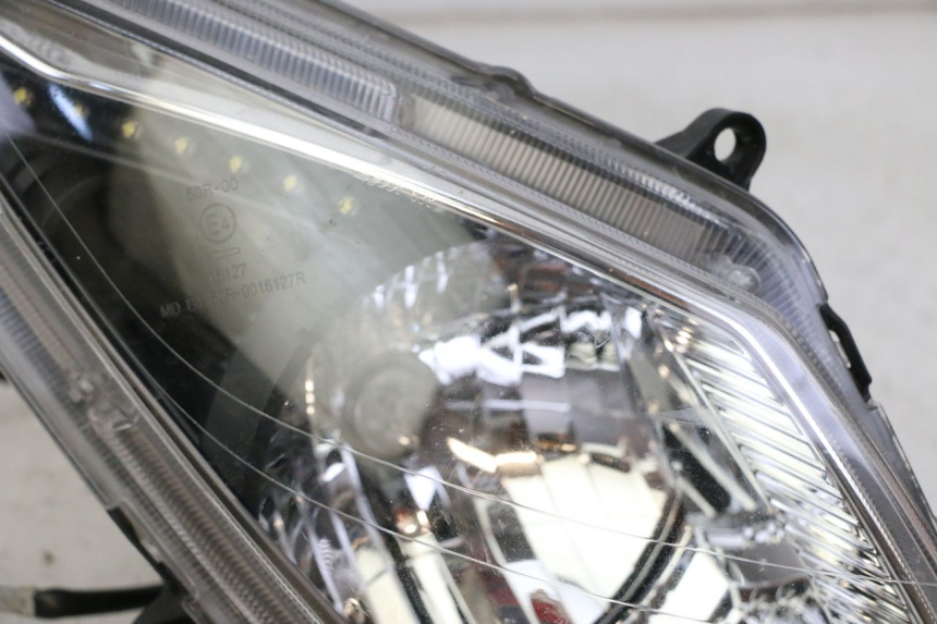 photo de RIGHT HEADLIGHT SYM JOYMAX 125 (2010 - 2017)