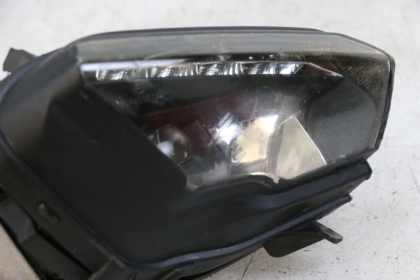 photo de RIGHT HEADLIGHT NECO GPX LC 2T 50 (2014 - 2018)