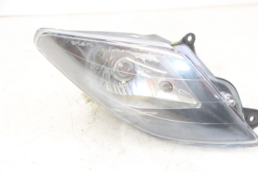 photo de RIGHT HEADLIGHT GILERA NEXUS 125 (2009 - 2013)