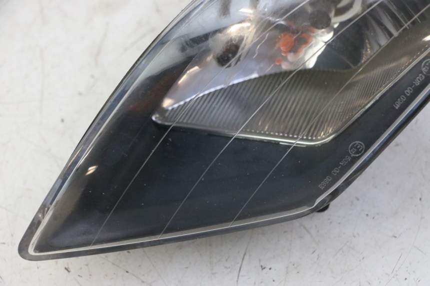 photo de RIGHT HEADLIGHT GILERA NEXUS 125 (2009 - 2013)