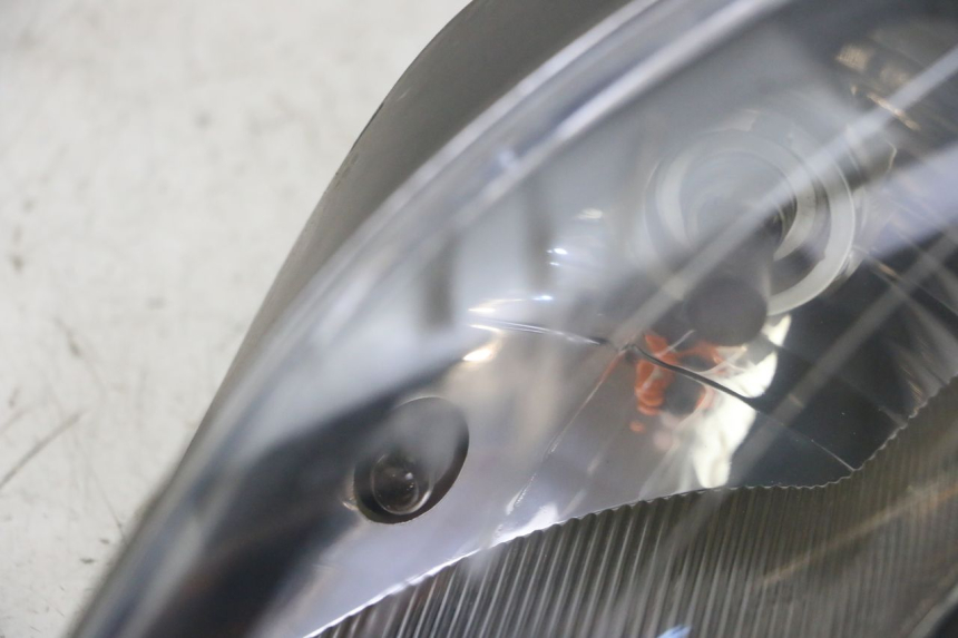 photo de RIGHT HEADLIGHT GILERA NEXUS 125 (2009 - 2013)