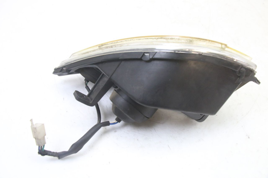 photo de RIGHT FRONT HEADLIGHT PEUGEOT CITYSTAR 50 (2013 - 2017)