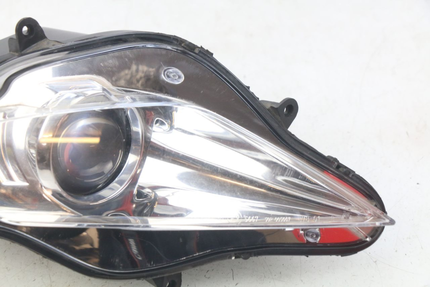 photo de RIGHT FRONT HEADLIGHT PEUGEOT GEOPOLIS 400 (2007 - 2013)