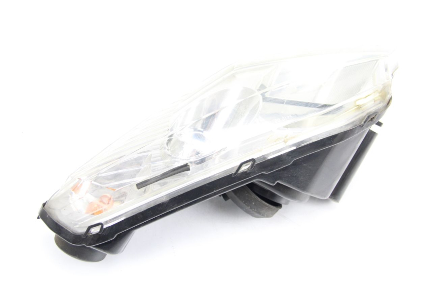 photo de RIGHT FRONT HEADLIGHT PEUGEOT SATELIS 125 (2006 - 2009)