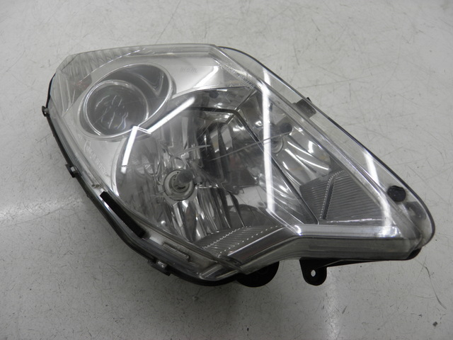 photo de RIGHT FRONT HEADLIGHT PEUGEOT SATELIS 125 (2006 - 2009)