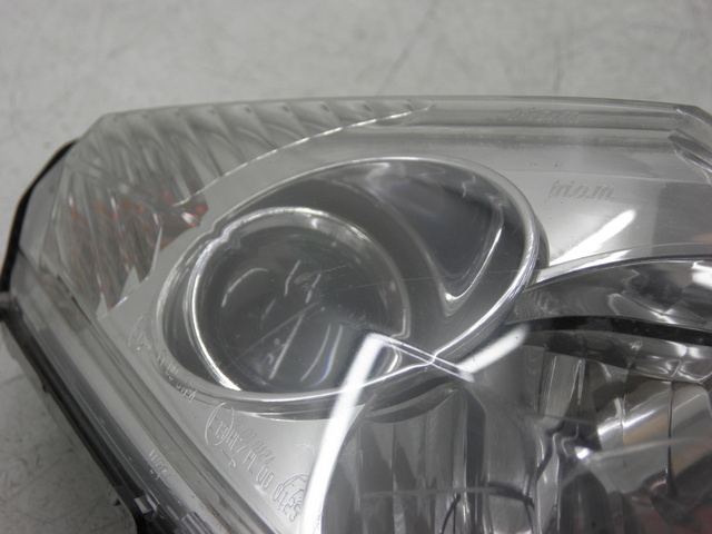 photo de RIGHT FRONT HEADLIGHT PEUGEOT SATELIS 125 (2006 - 2009)