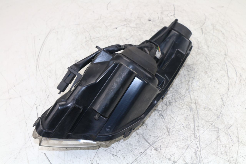 photo de RIGHT FRONT HEADLIGHT PEUGEOT SATELIS 125 (2006 - 2009)