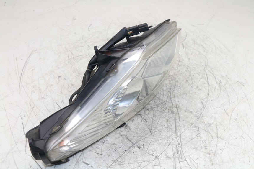 photo de RIGHT FRONT HEADLIGHT PEUGEOT SATELIS 125 (2006 - 2009)