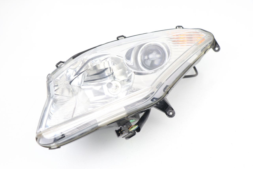 photo de RIGHT FRONT HEADLIGHT PEUGEOT SATELIS 125 (2010 - 2012)