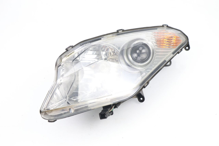 photo de RIGHT FRONT HEADLIGHT PEUGEOT SATELIS 125 (2006 - 2009)