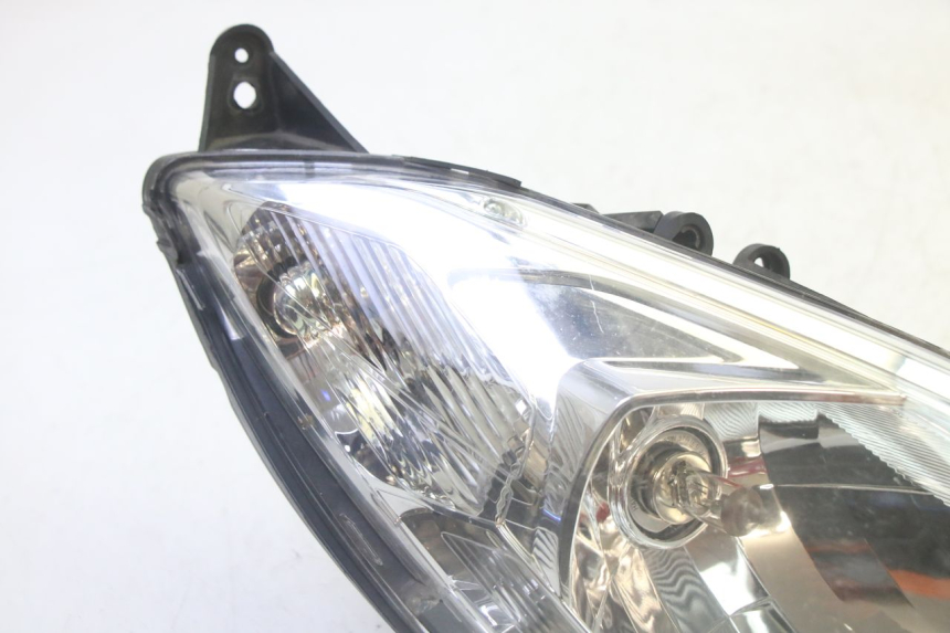 photo de RIGHT FRONT HEADLIGHT PEUGEOT SATELIS 125 (2010 - 2012)
