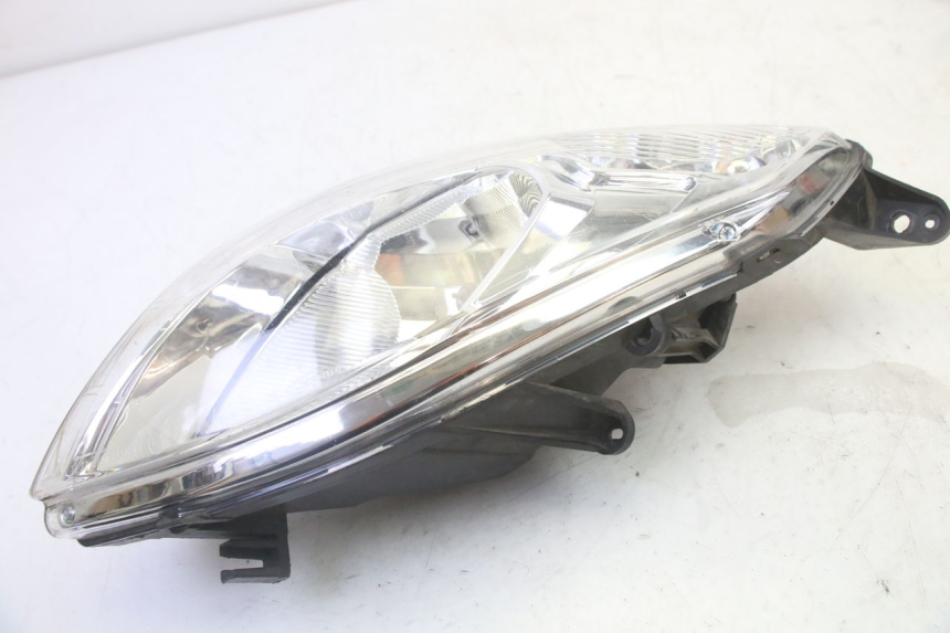 photo de RIGHT FRONT HEADLIGHT PEUGEOT SATELIS 125 (2010 - 2012)