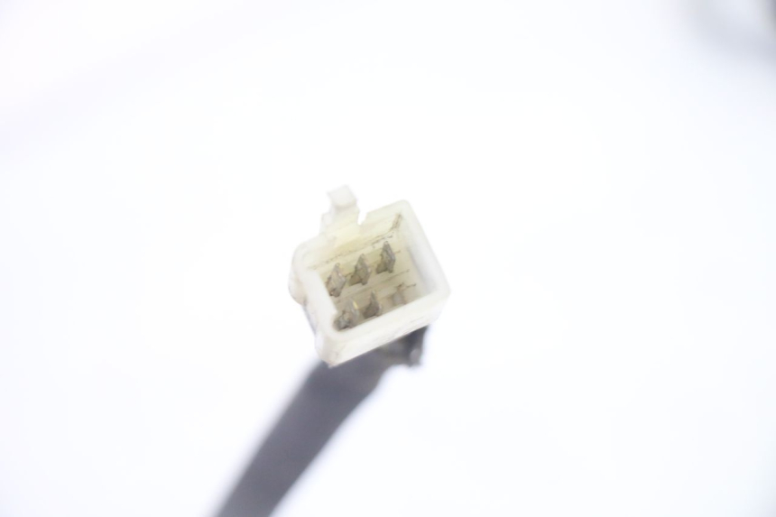 photo de RIGHT FRONT HEADLIGHT PEUGEOT SATELIS 125 (2010 - 2012)