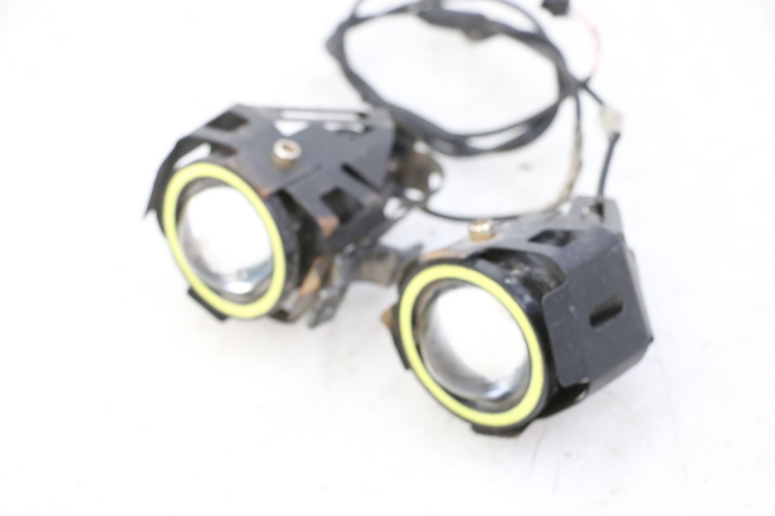 photo de HEADLIGHT URBANGLIDE E-CROSS PRO 1