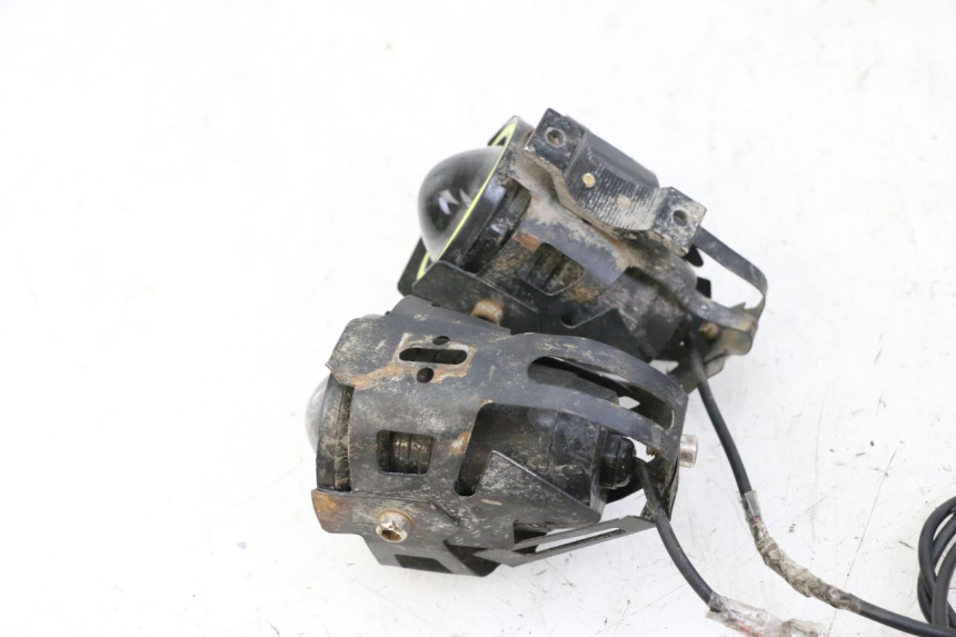 photo de HEADLIGHT URBANGLIDE E-CROSS PRO 1