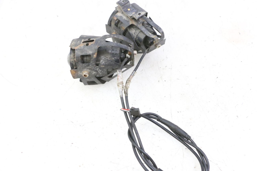 photo de HEADLIGHT URBANGLIDE E-CROSS PRO 1
