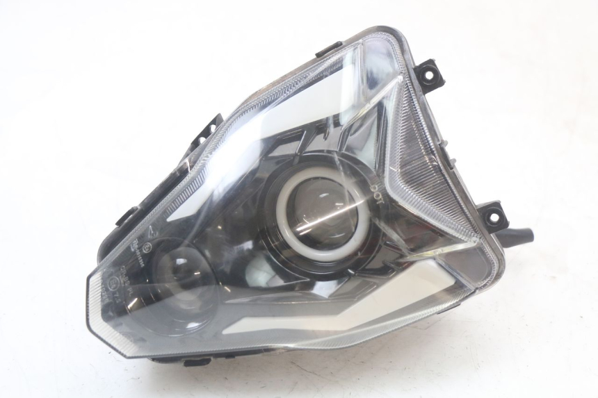 photo de HEADLIGHT EBROH BRAVO GLE 1 (2020 - 2024)