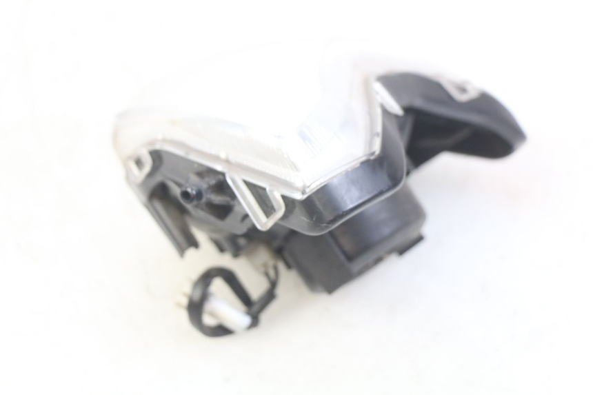 photo de FRONT HEADLIGHT YAMAHA D'ELIGHT DELIGHT 125 (2017 - 2020)