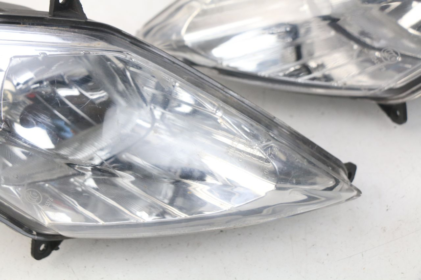 photo de FRONT HEADLIGHT EUROCKA VIRTUALITY GT 4T 50 (2011 - 2017)