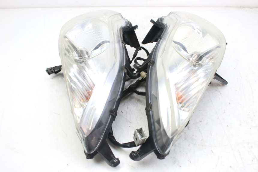 photo de FRONT HEADLIGHT HONDA FES S-WING SWING ABS 125 (2007 - 2015)
