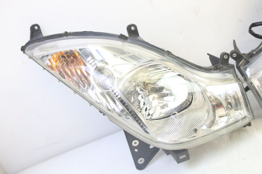 photo de FRONT HEADLIGHT HONDA FES S-WING SWING ABS 125 (2007 - 2015)