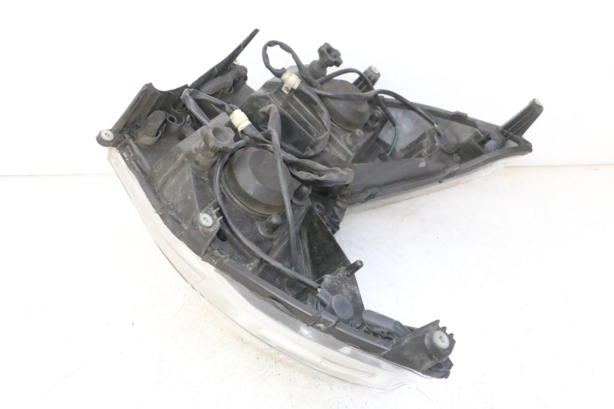 photo de FRONT HEADLIGHT HONDA FES S-WING SWING ABS 125 (2007 - 2015)