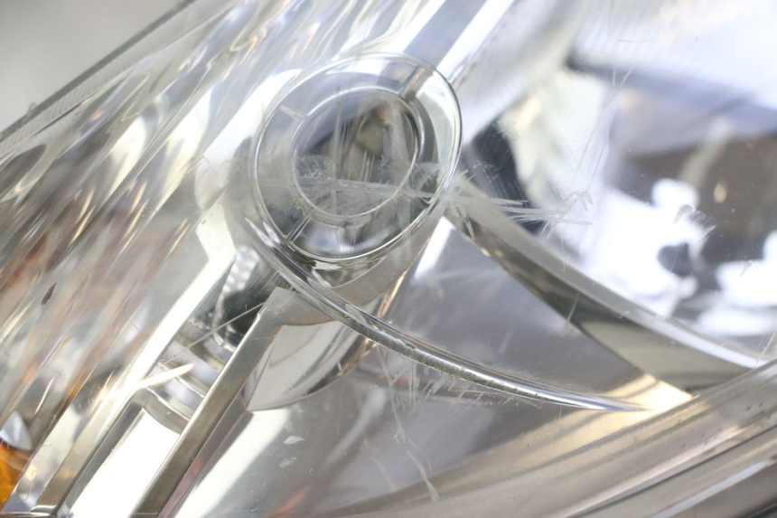 photo de FRONT HEADLIGHT HONDA FES S-WING SWING ABS 125 (2007 - 2015)