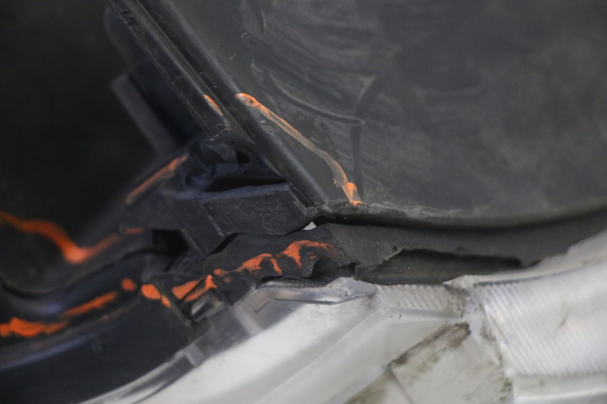 photo de FRONT HEADLIGHT HONDA FES S-WING SWING ABS 125 (2007 - 2015)