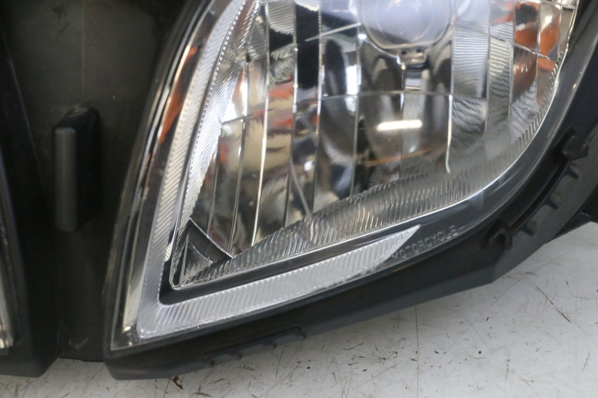 photo de HEADLIGHT HONDA FORZA ABS 300 (2013 - 2019)