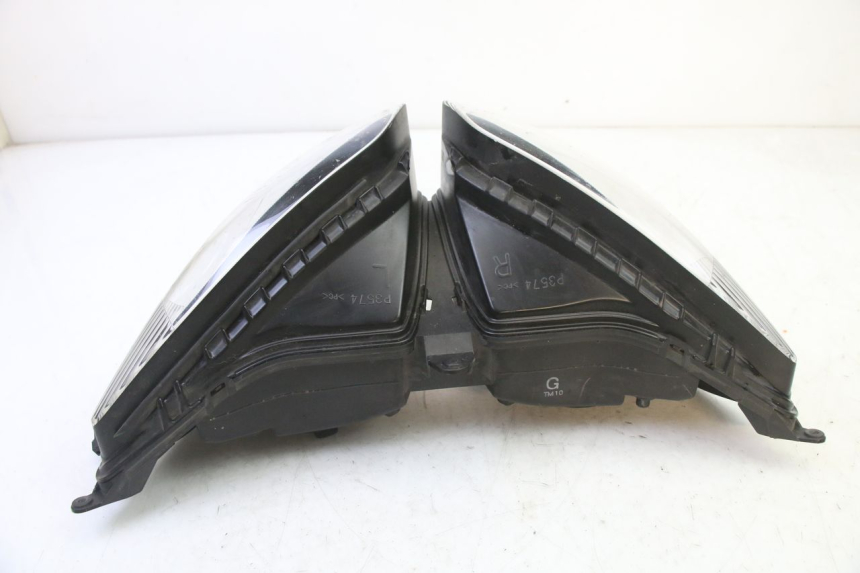 photo de HEADLIGHT YAMAHA FZ6 FAZER S2 600 (2007 - 2011)