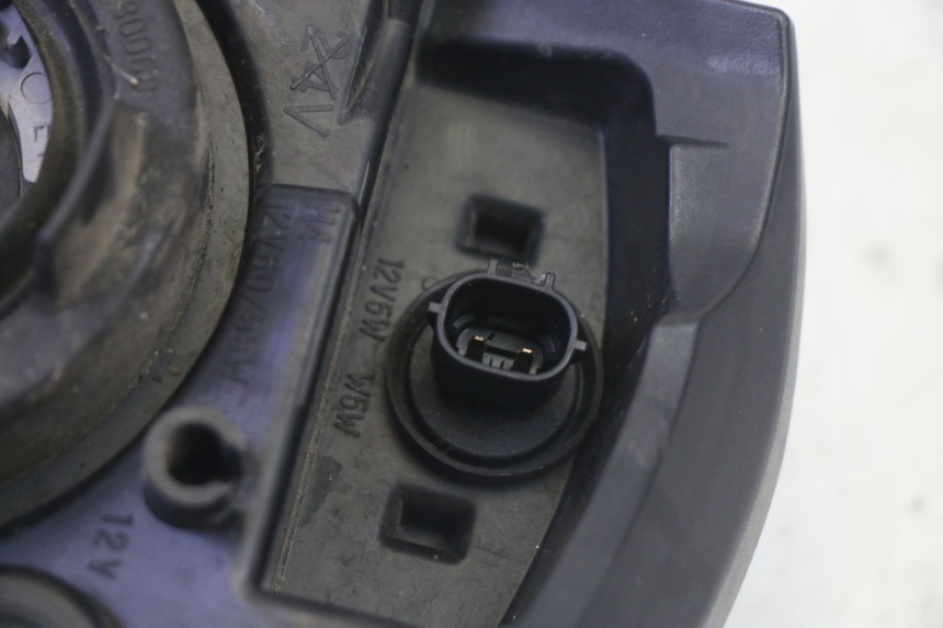 photo de HEADLIGHT YAMAHA FZ6 N FAZER 600 (2004 - 2006)