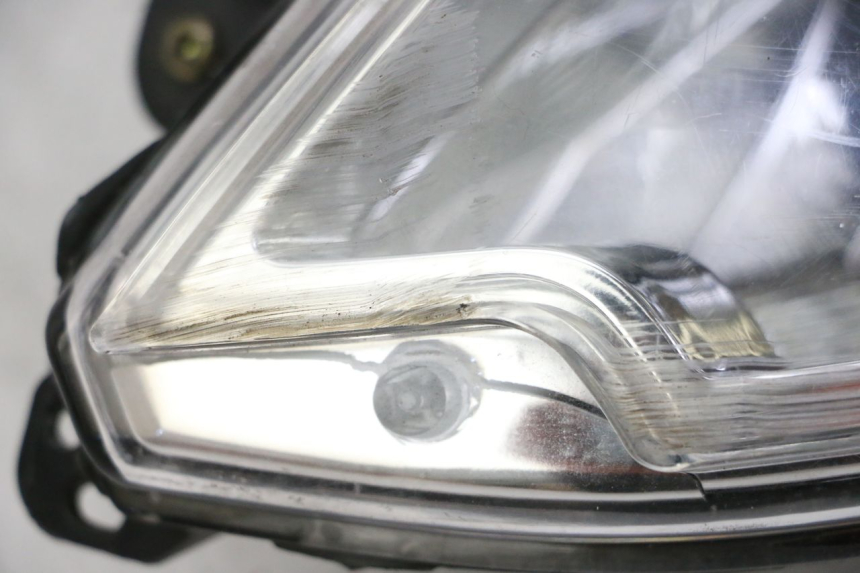 photo de LEFT FRONT HEADLIGHT PEUGEOT CITYSTAR 50 (2013 - 2017)