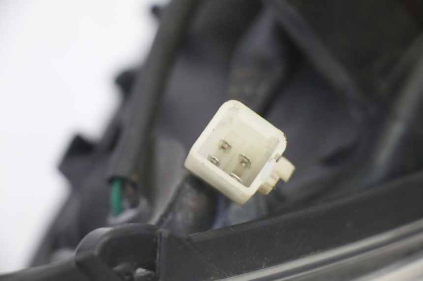 photo de LEFT FRONT HEADLIGHT PEUGEOT CITYSTAR 50 (2013 - 2017)