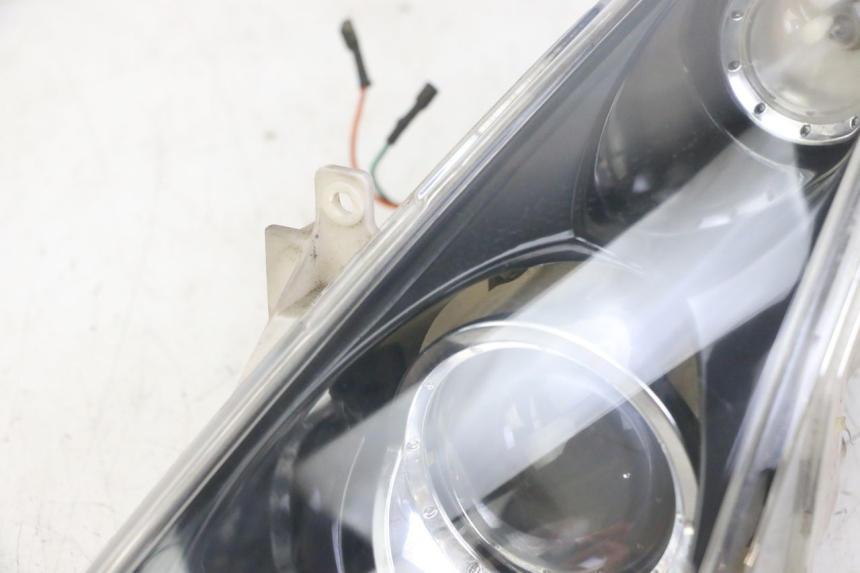 photo de LEFT HEADLIGHT PEUGEOT JET FORCE CARBU 50 (2003 - 2016)
