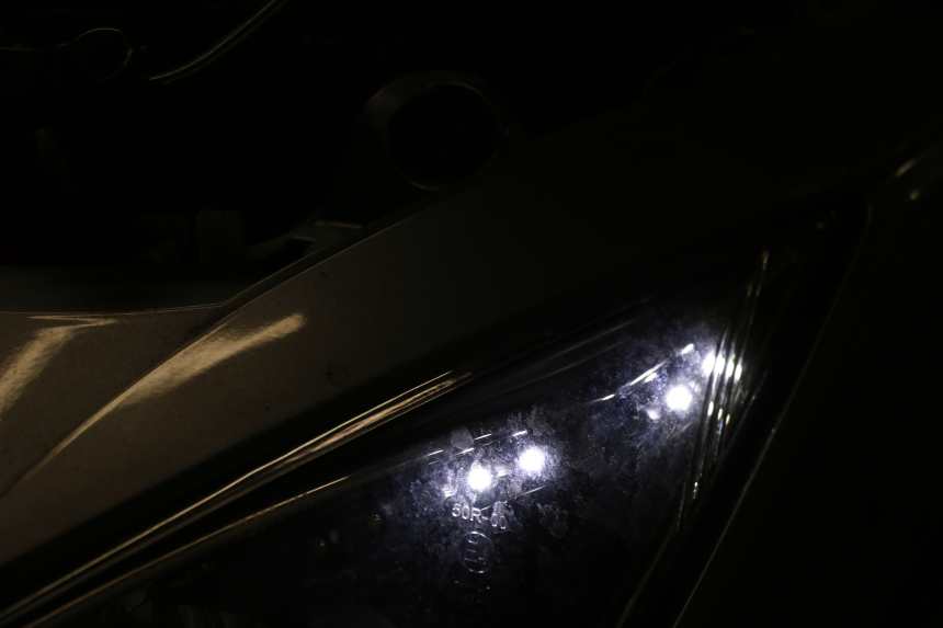 photo de LEFT HEADLIGHT SYM JOYMAX 125 (2010 - 2017)