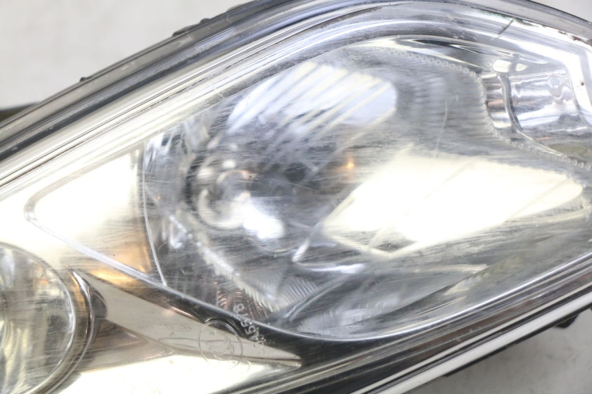 photo de LEFT FRONT HEADLIGHT PEUGEOT CITYSTAR 2T 50 (2018 - 2021)