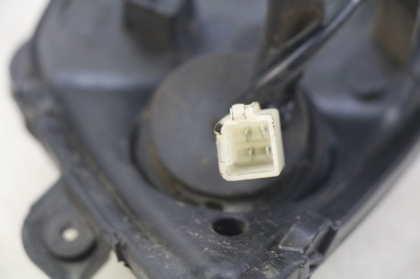 photo de LEFT FRONT HEADLIGHT PEUGEOT CITYSTAR 2T 50 (2018 - 2021)