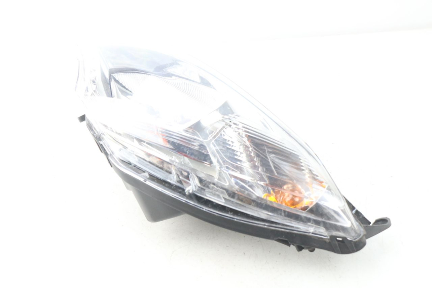 photo de LEFT HEADLIGHT PEUGEOT SATELIS 125 (2013 - 2018)