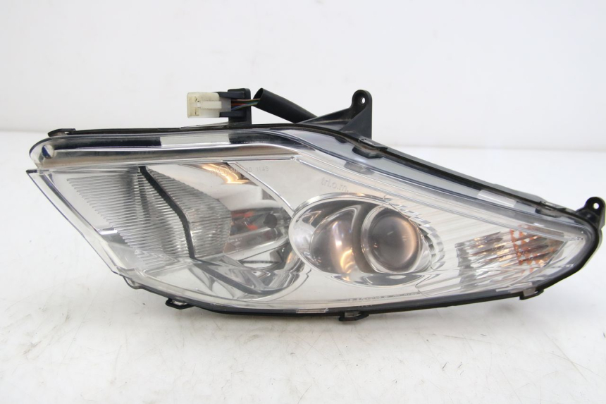 photo de LEFT FRONT HEADLIGHT PEUGEOT SATELIS 125 (2006 - 2009)