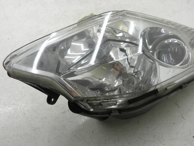 photo de LEFT FRONT HEADLIGHT PEUGEOT SATELIS 125 (2006 - 2009)