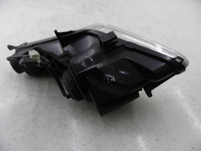 photo de LEFT FRONT HEADLIGHT PEUGEOT SATELIS 125 (2006 - 2009)