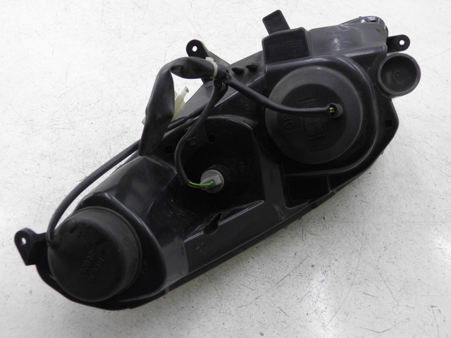 photo de LEFT FRONT HEADLIGHT PEUGEOT SATELIS 125 (2006 - 2009)