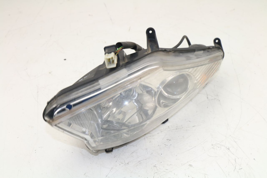 photo de LEFT HEADLIGHT PEUGEOT SATELIS 125 (2010 - 2012)