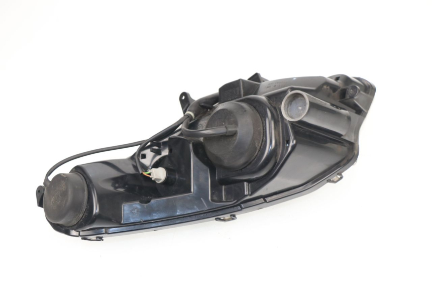 photo de LEFT FRONT HEADLIGHT PEUGEOT SATELIS 125 (2006 - 2009)