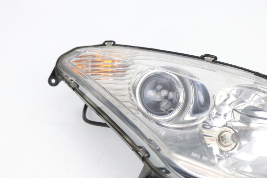 photo de LEFT FRONT HEADLIGHT PEUGEOT SATELIS 125 (2006 - 2009)