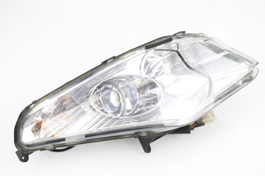 photo de LEFT FRONT HEADLIGHT PEUGEOT SATELIS 125 (2006 - 2009)