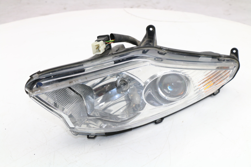 photo de LEFT HEADLIGHT PEUGEOT SATELIS COMPRESSOR K15 125 (2006 - 2009)