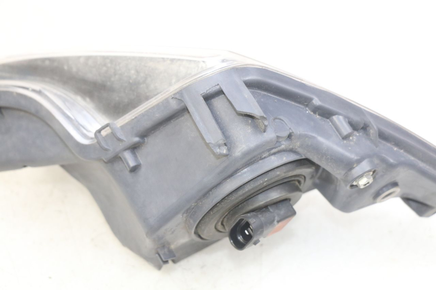 photo de LEFT FRONT HEADLIGHT PEUGEOT SPEEDFIGHT 3 AIR 50 (2009 - 2015)