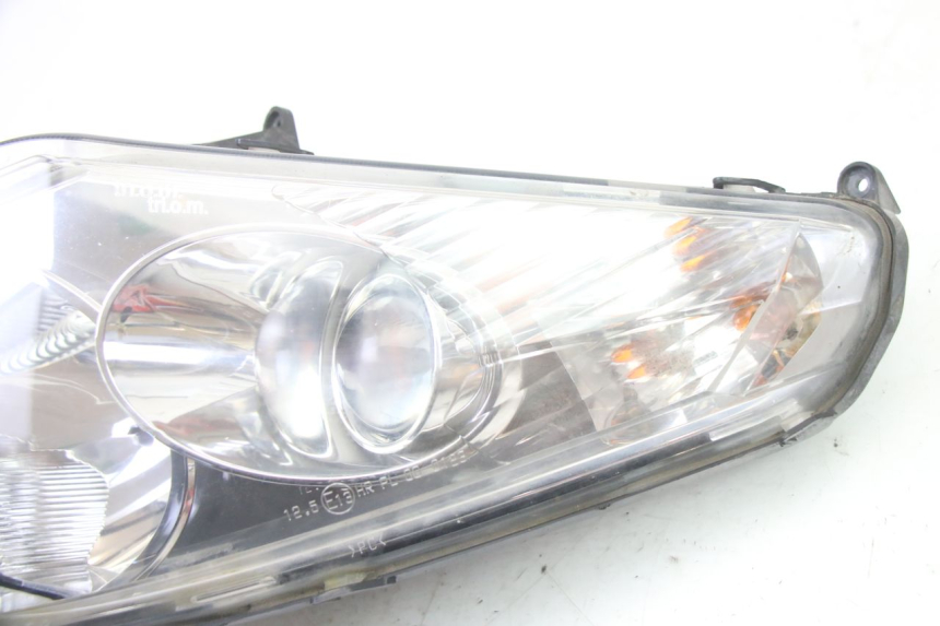 photo de LEFT HEADLIGHT PEUGEOT SATELIS 250 (2006 - 2012)